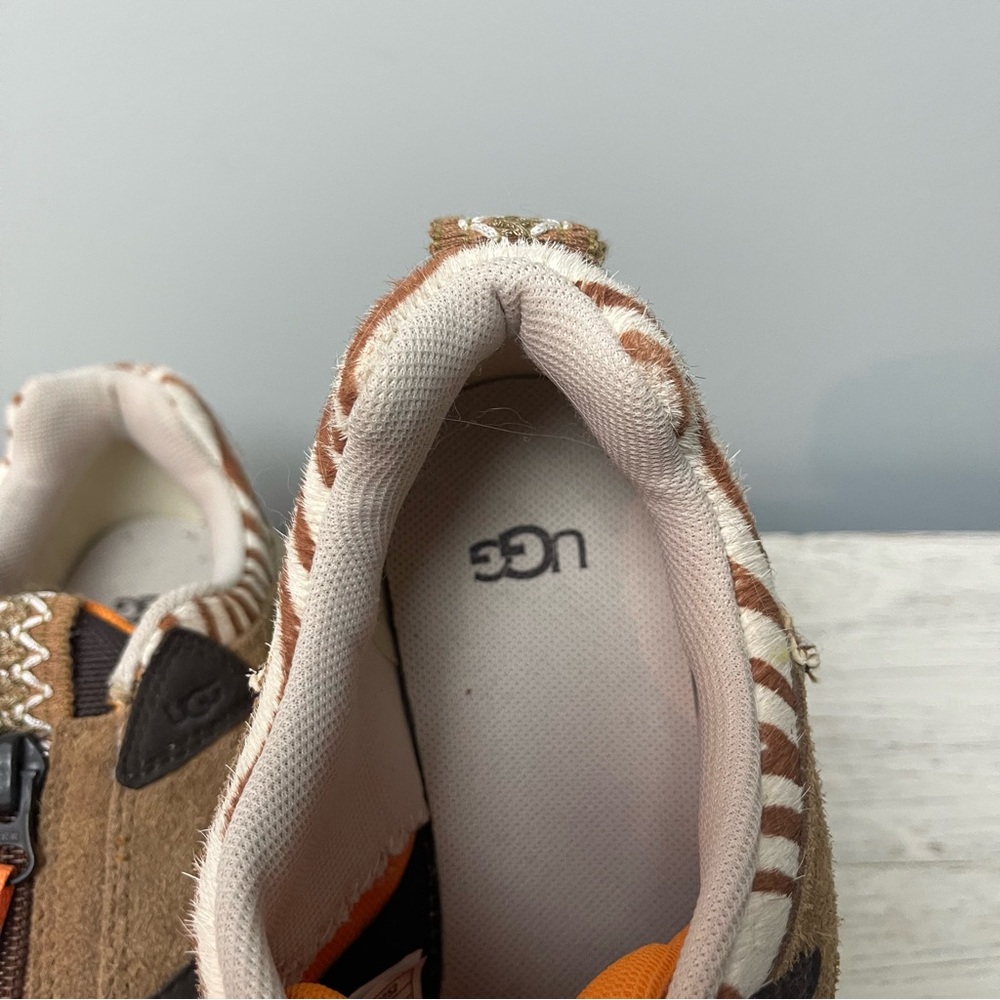 Stylish Brown Animal Print Women's Sneakers - Picture 7 of 7